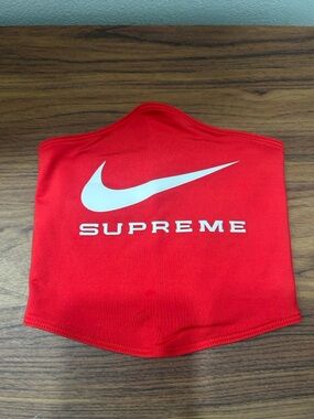 Supreme X Nike Neck Warmer